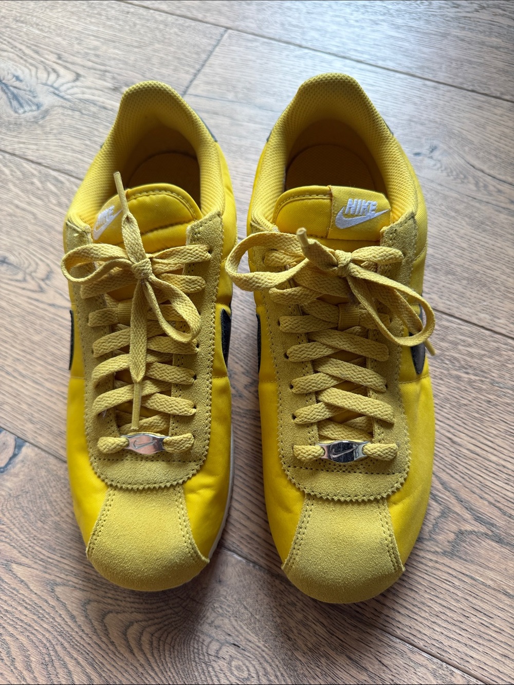 Nike Cortez Yellow Sneakers with Black Swoosh - Picture 3 of 6